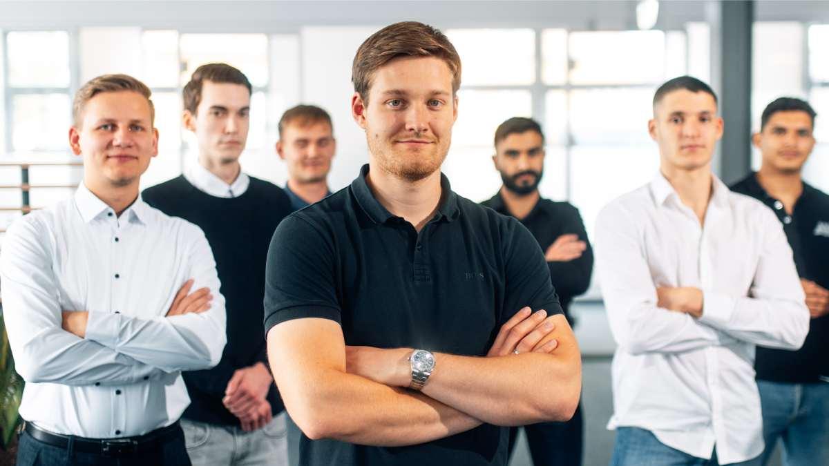 Alexander Thieme richtet sich an Selbstständige und kleinere Betriebe mit bis zu 50 Mitarbeitern.