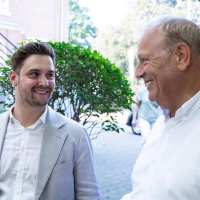 WPg treibt Expansion mit gezieltem Recruiting voran: 4 Assistenten und 2 WP in 5 Monaten eingestellt