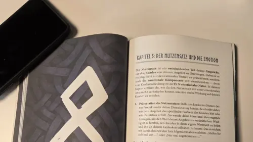 Mit einem eigenen Buch, melden sich Redaktionen vielleicht endlich zurück
