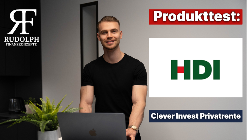 Mann präsentiert den Produkttest zur HDI Clever Invest Privatrente.