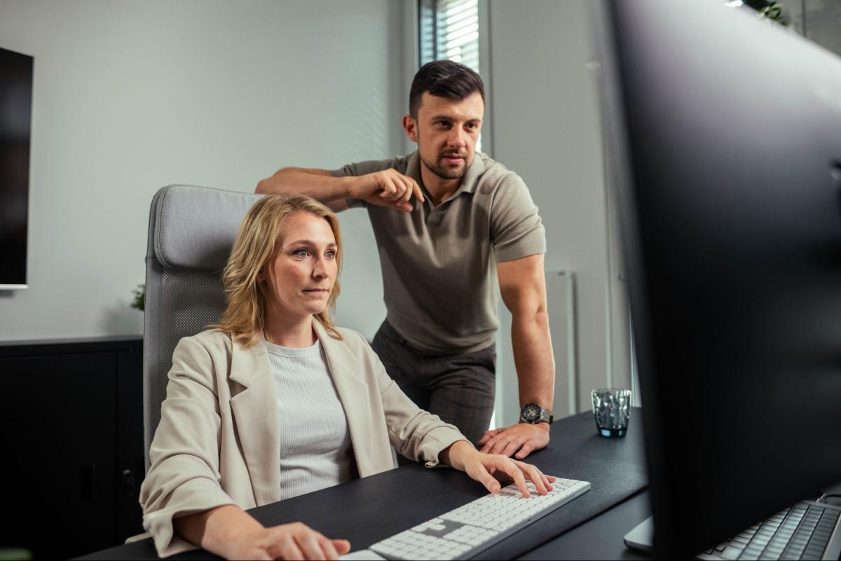 Wir bei der Vetter Consulting GmbH analysieren deine Situation und finden die Hebel, die du für dich nutzen kannst, um deine Abgaben zu senken.