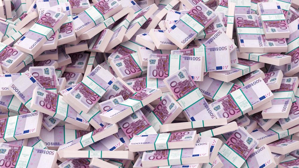 Soll ich 100.000 Euro in Aktien oder ETFs investieren?