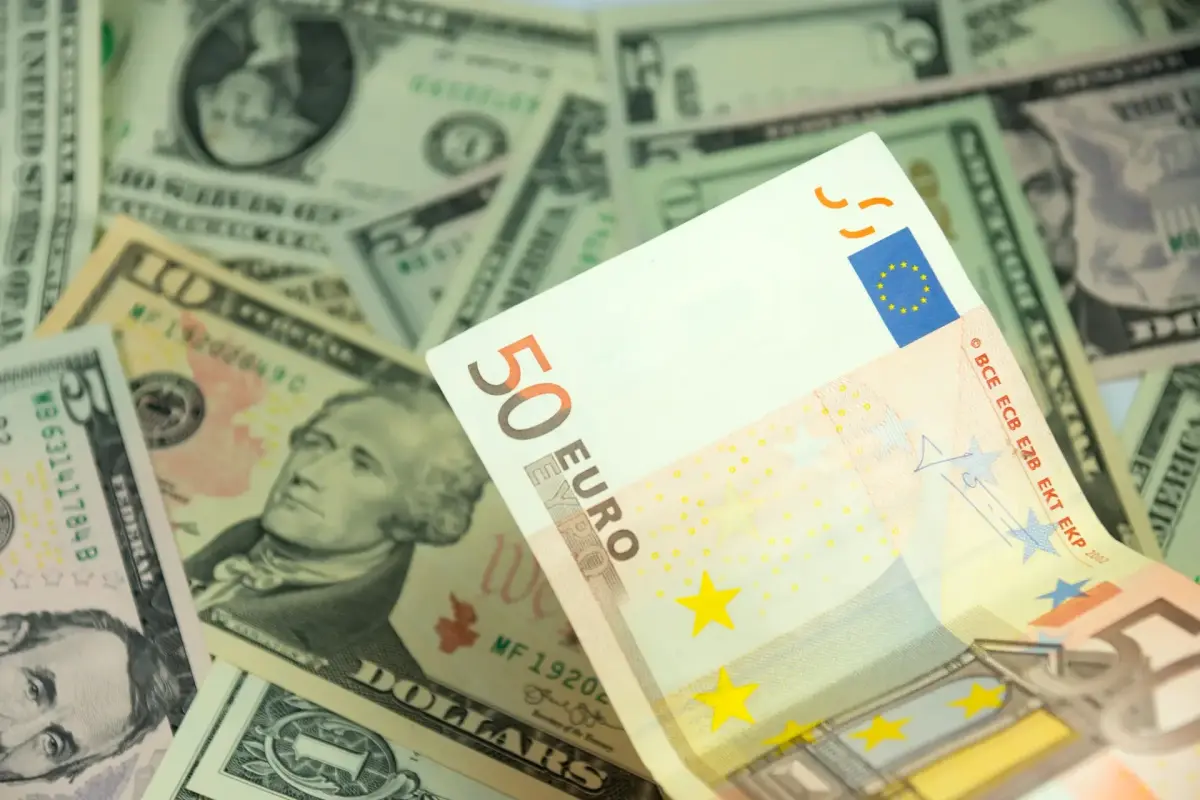 Eines der bekanntesten Währungspaare ist EUR/USD