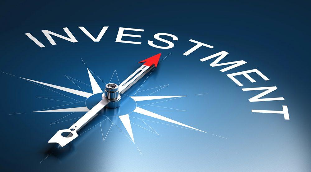 Der Kompass zeigt in Richtung Investment, passend zum Thema passives Investieren.