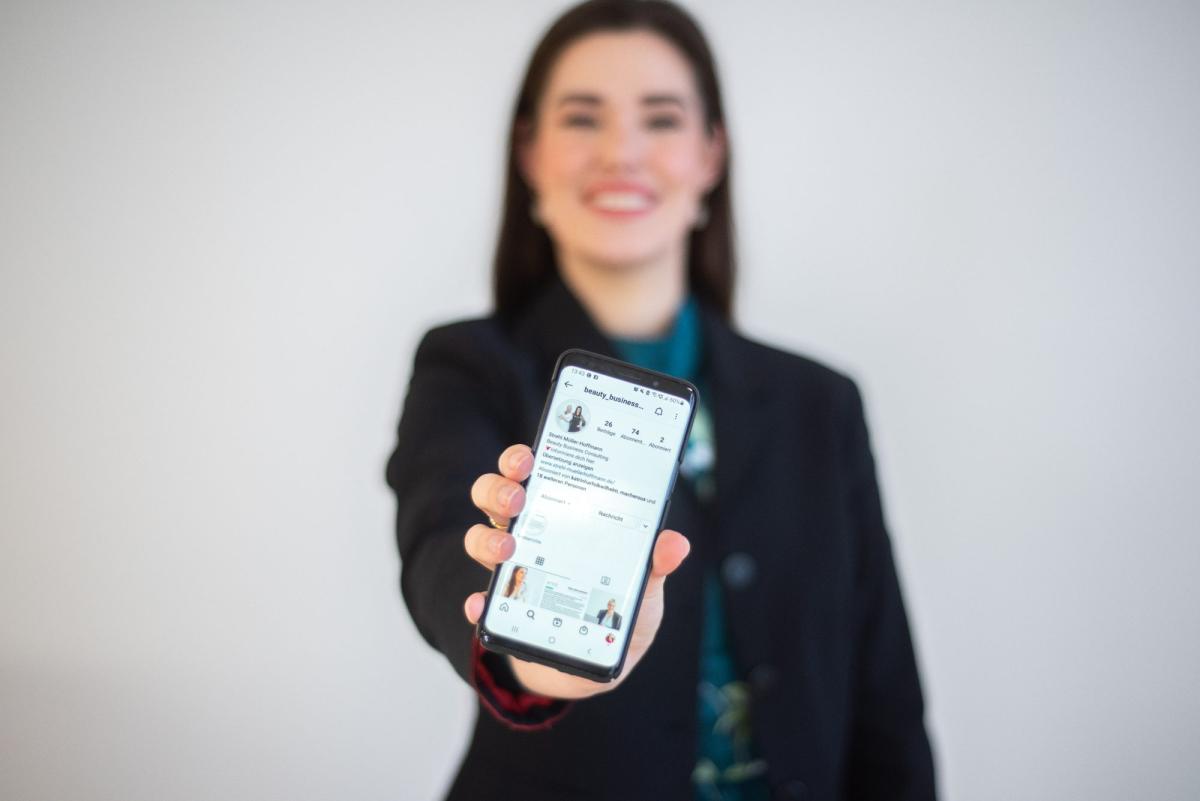 Neukunden gewinnen mit künstlicher Intelligenz als Kosmetikstudio im Hochpreis-Sektor