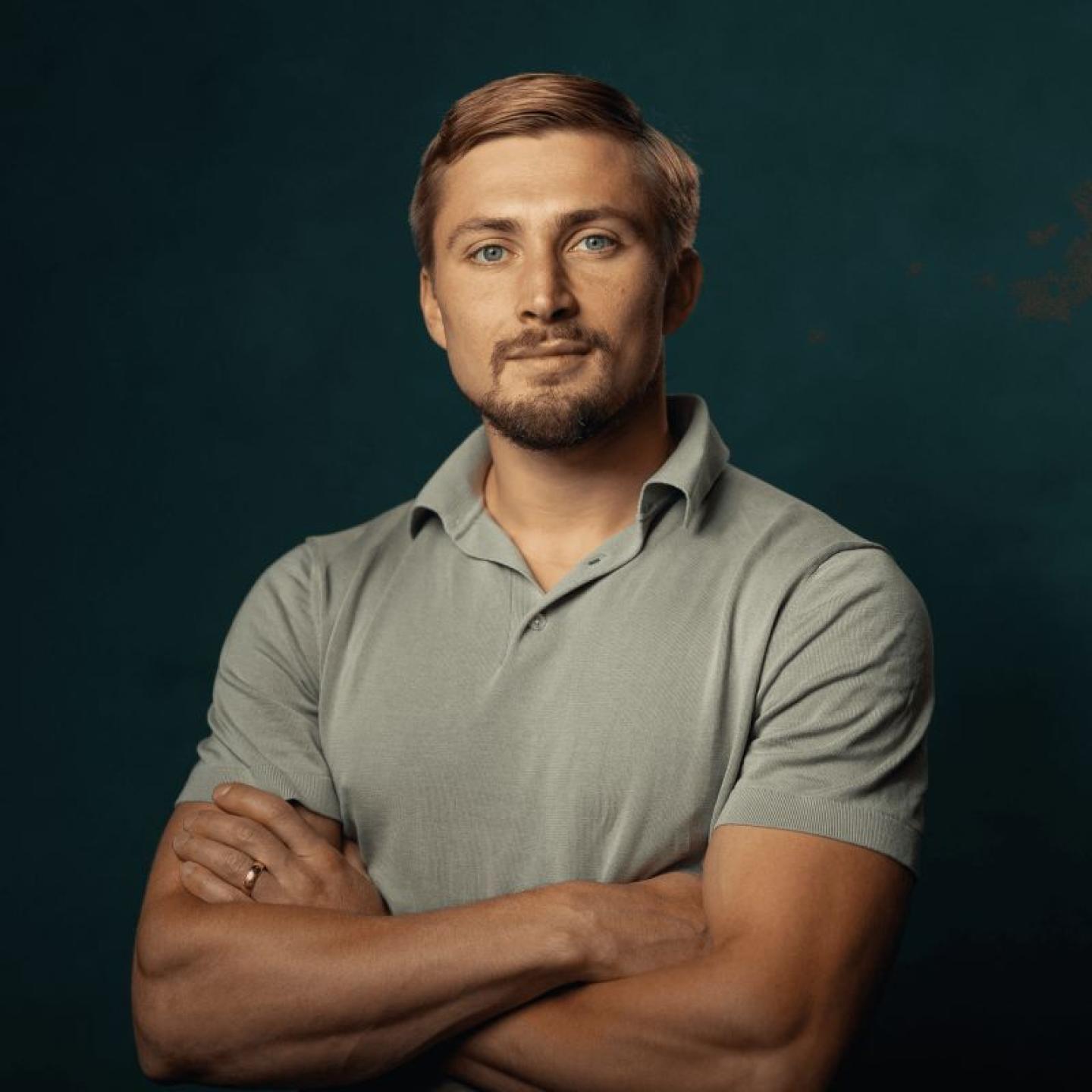 2,5 Mio. LinkedIn-Views ohne Ads: Positionierung, Profil und planbare Anfragen