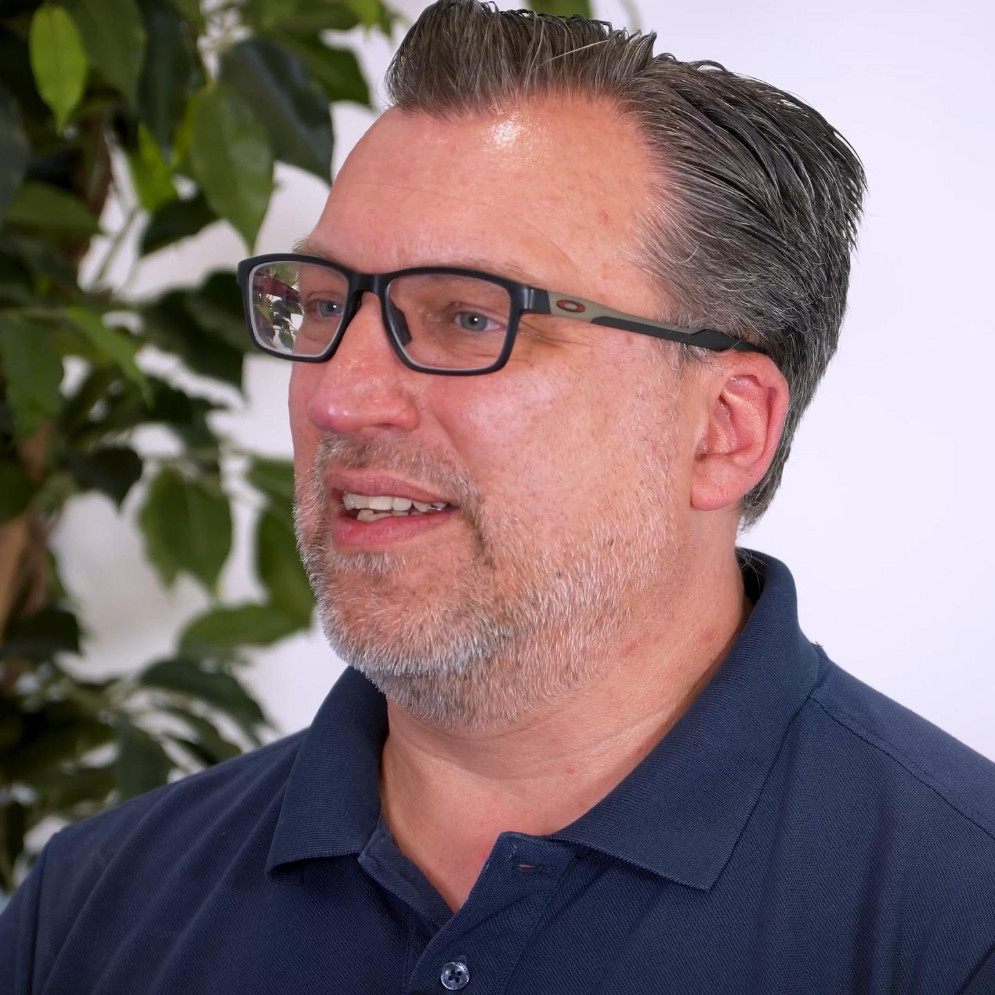 24 Einstellungen in 9 Monaten: Sander & Doll AG findet IT & Vertrieb mit VisionActive