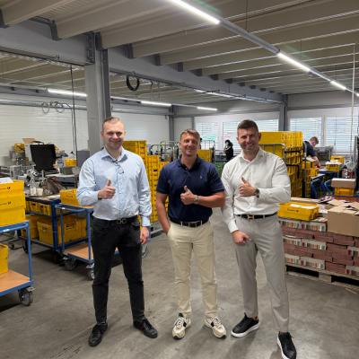 Schwabenprint: In 6 Monaten zu 500.000 €: Schwabenprint gewinnt 2 Industriekunden über Social Media