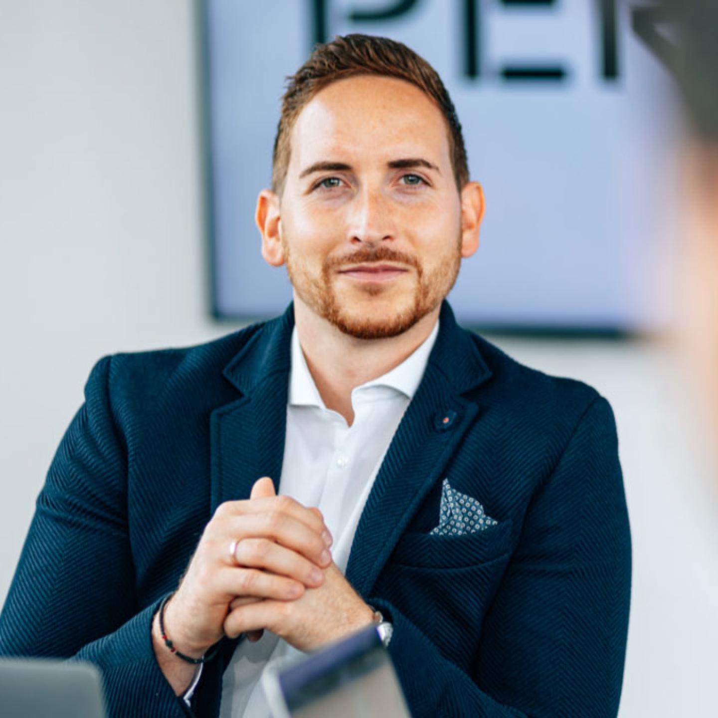 Von 60 auf 100 Meta-Kampagnen: KI-gestützte Automation der Meta-Ads senkt Go-Live von 5 auf 2–3 Tage