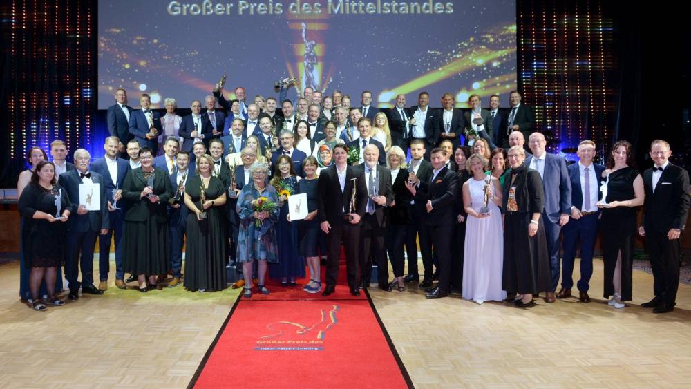 Sieger und Teilnehmer bei der Gala des Großen Preises des Mittelstandes.