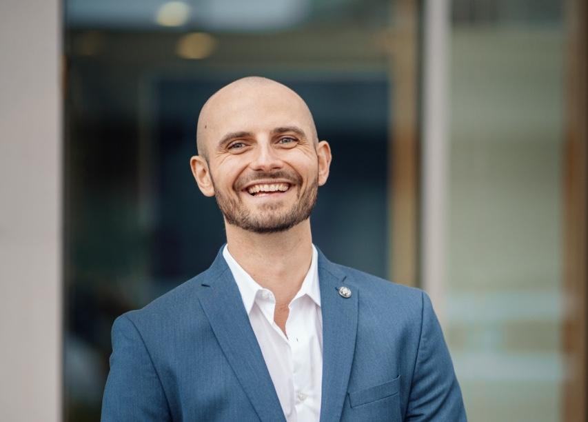 Michael Bendl Geschäftsführer der BM Digital GmbH unterstützt als&nbsp;gelernter Elektrohandwerker Handwerksbetriebe qualifizierte Fachkräfte zu gewinnen.