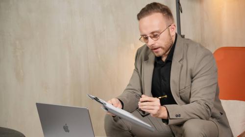 Was zeichnet eine effektive Pornosucht Therapie aus? Und wie findest du Unterstützung?