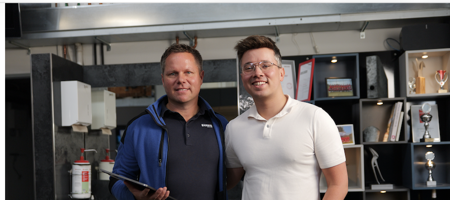 Tobias Barwig (Handwerker) & Fabian Schmidtke (YouTube Experte)