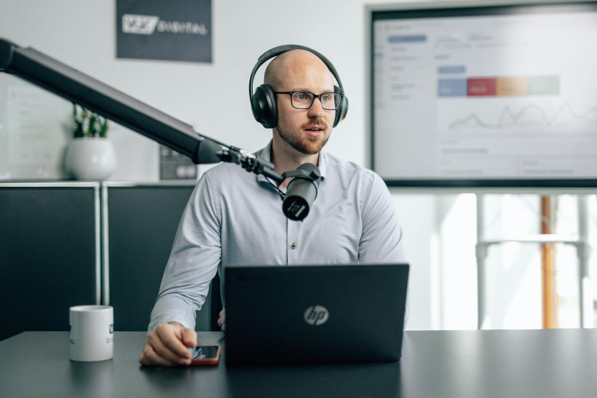 Ein Sachverständiger nutzt Content-Marketing für den Vertrauensaufbau.