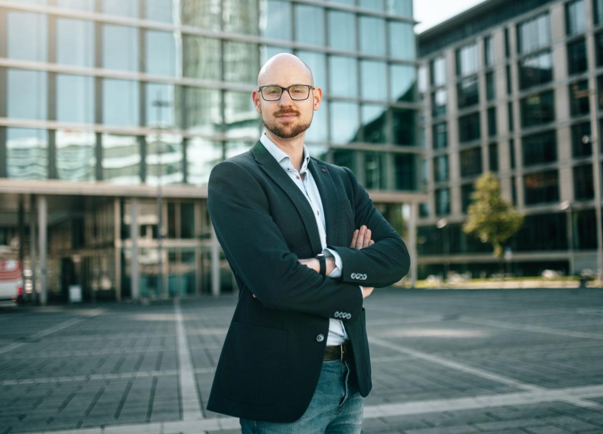 Marketing-Experte Timo Stephan empfiehlt ganz klar: Heute starten - morgen abgesichert sein!