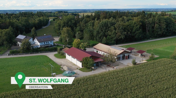 Der Betrieb Pflügl in Gatterberg, St. Wolfgang, in Oberbayern.