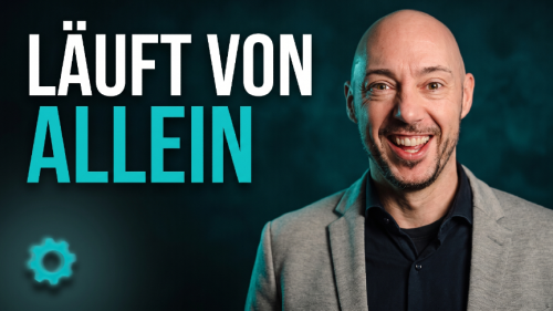 Schreibtisch mit offenen Angeboten und einem Kalender zur Nachfass-Planung