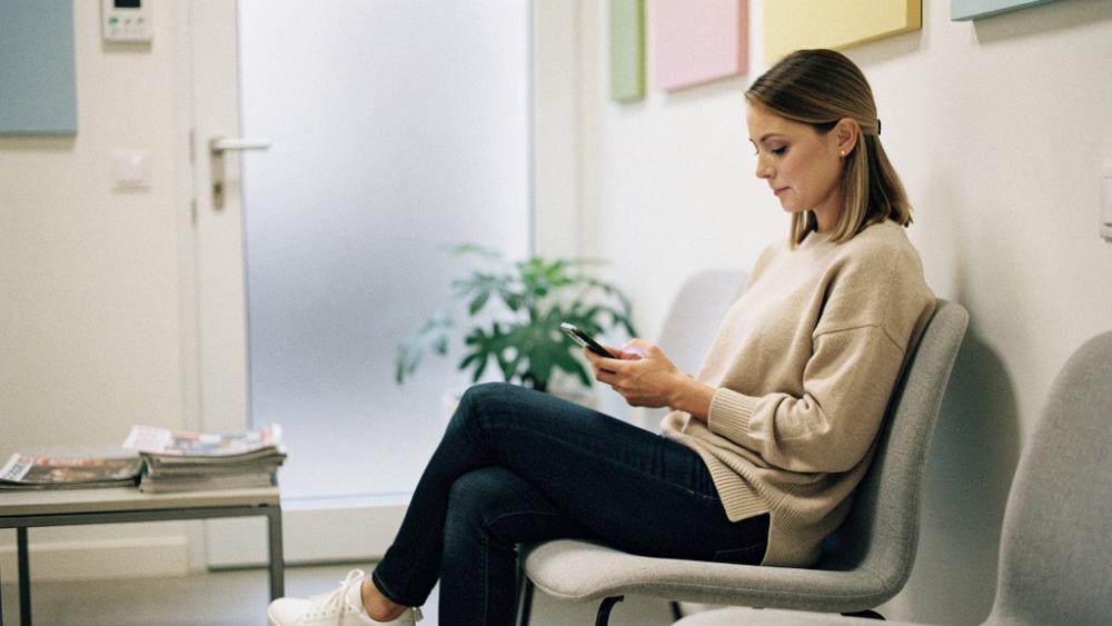 Viele Patienten klären Gesundheitsfragen längst selbst – noch vor dem Anruf.