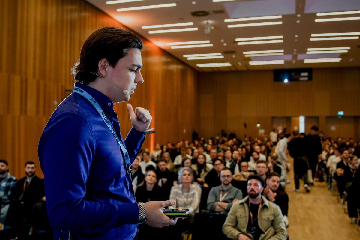 Founder Summit - Bühnenauftritt auf Marketing Stage