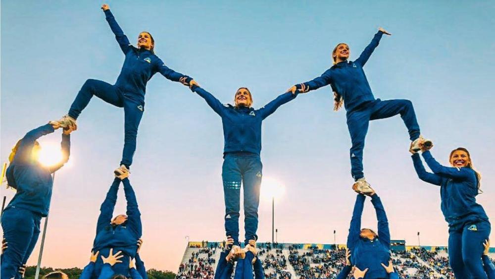 Cheerleader Wettbewerb in den USA