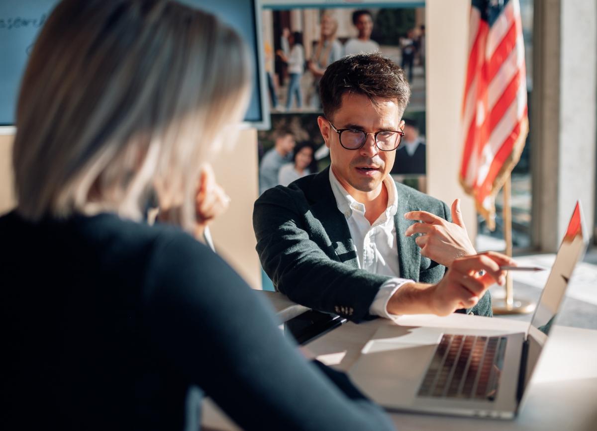 Persönliche Beratung und Unterstützung bei der Bewerbung für Nursing-Programme durch Epro 360