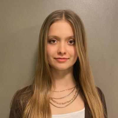 4 US-Zulassungen dank Fokus: Recherche, Bewerbung & 12.500 $ Stipendium