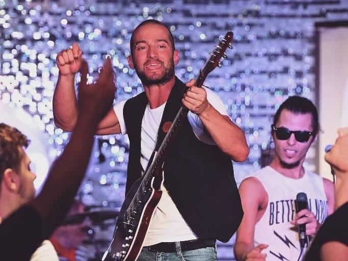 Bereit für das intensivste Jahr deiner Gitarrenkarriere?