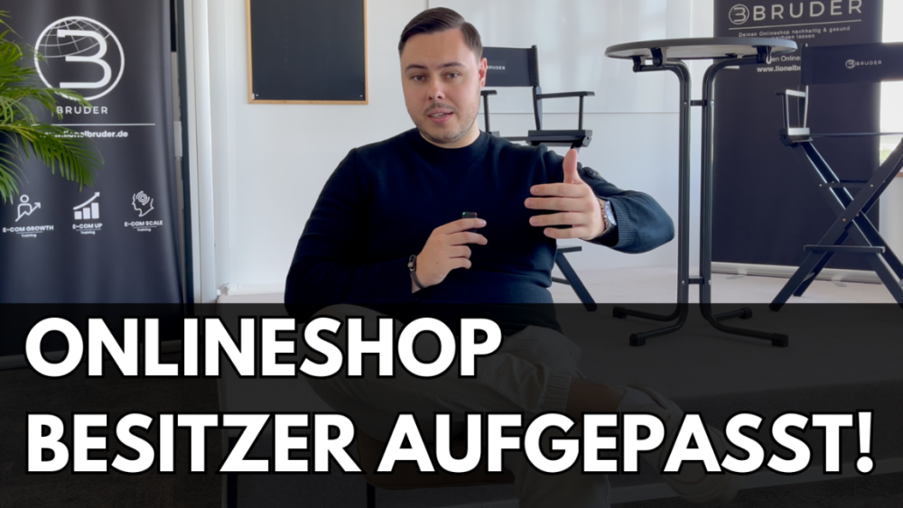 Eine Person spricht über Strategien für Onlineshop Besitzer.