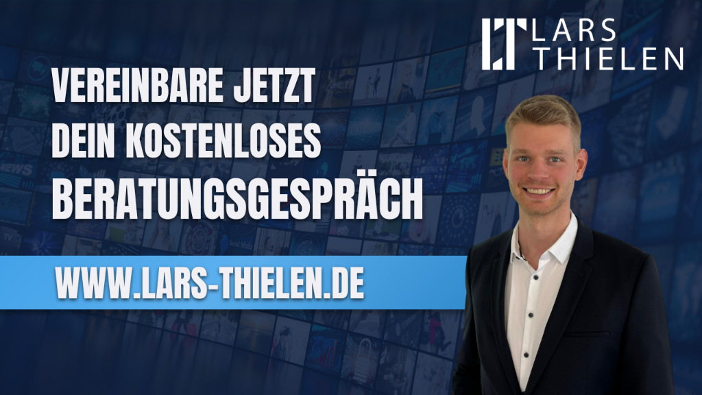 Mann lädt zur Vereinbarung eines kostenlosen Beratungsgesprächs ein.