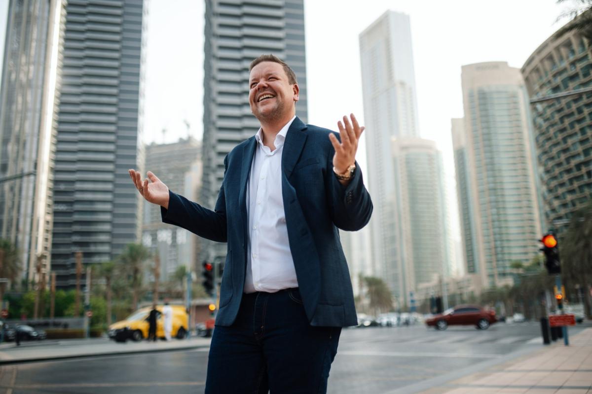 Eugen Zimbelmann spricht über Dubai Immobilienpreise 2026 in der Stadt.