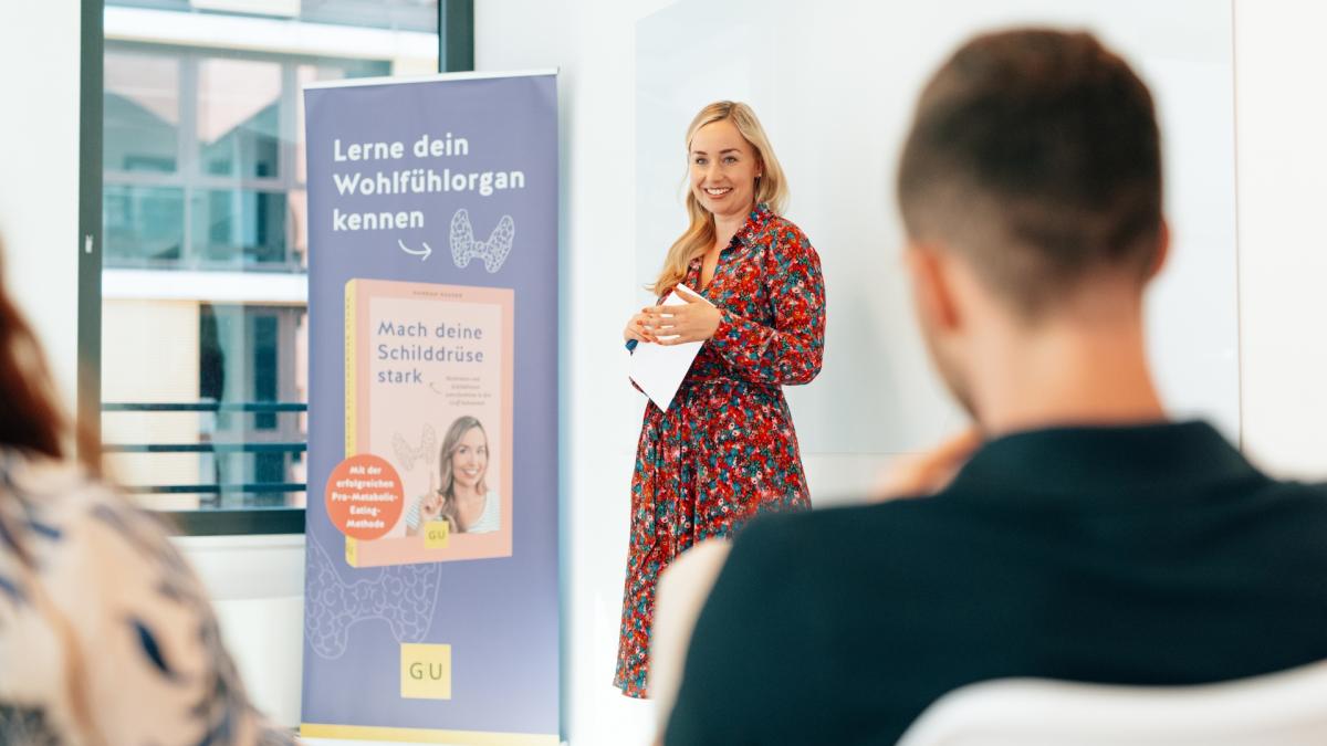 Hannah Hauser ist Schilddrüsenexpertin und hat schon über 1.000 Frauen bei ihrer Heilungsreise begleitet