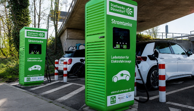 Stromtankstelle der Stadtwerke Düsseldorf für Elektroautos.