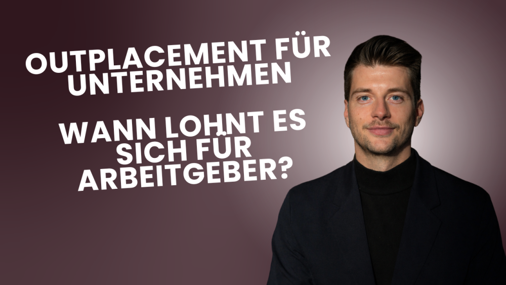 Mann spricht über Outplacement für Unternehmen und deren Vorteile.