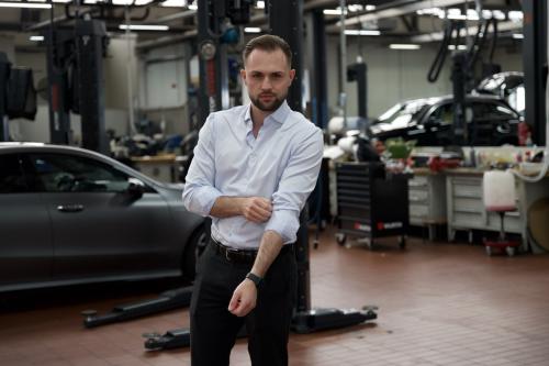 Silas Wübbolt - Experte für Autohaus Marketing