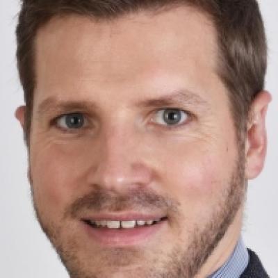 Über 10kg und 12cm Bauch weg – trotz Dienstreisen & max. 1x Sport/Woche