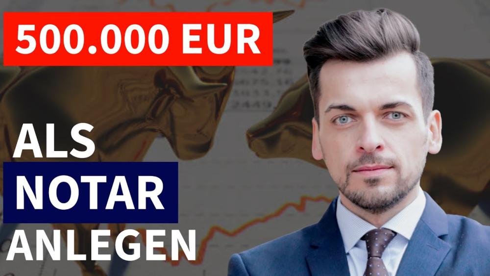 Ein Mann mit Anzug zeigt, wie man 500.000 EUR als Notar anlegen kann.