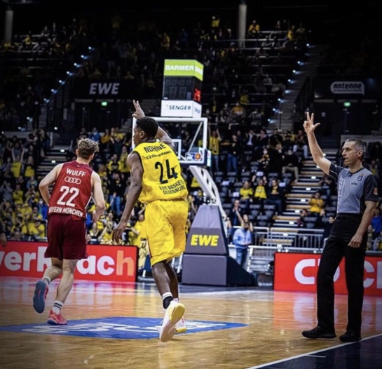 Jerry Ndhine: Bei seinen ersten Punkten in der Basketball Budesliga gegen Bayern München