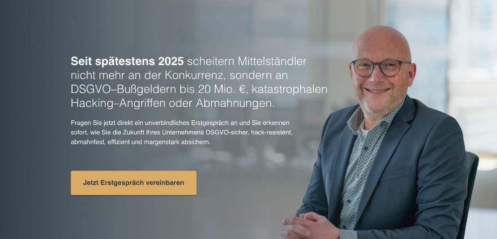 Mann im Anzug spricht über datenschutzkonforme Lösungen mit fonio.ai.