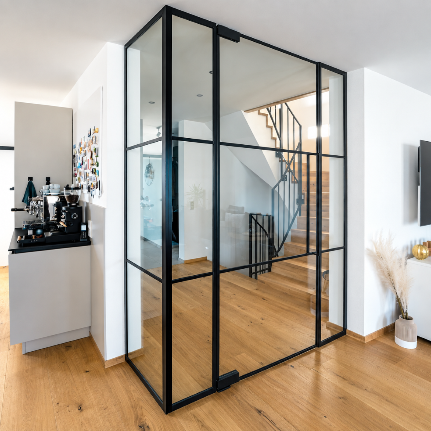 Ingolstadt: Loft-Trennwand über Eck – Privatsphäre, Kochdunst bleibt unten, Licht bleibt