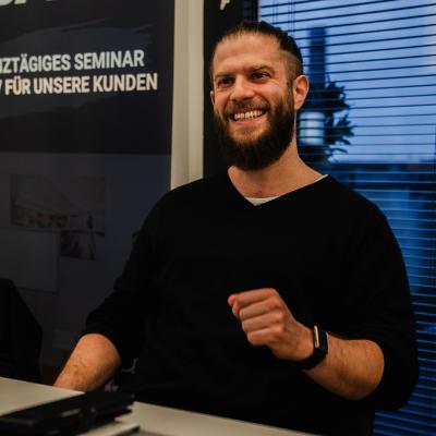 Von Materialflut zu Prüfungssicherheit: ESH-Betreuung liefert Struktur & Fortschritt