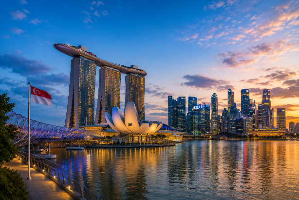 Singapur – ein stabiles globales Finanzzentrum, das Investoren weltweit anzieht.