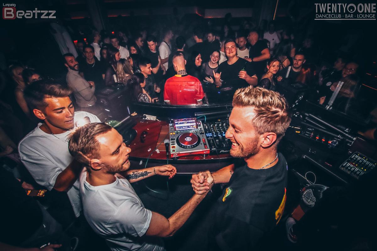 Du steuerst deinen wahrgenommenen Wert als DJ auch über deinen Preis.
