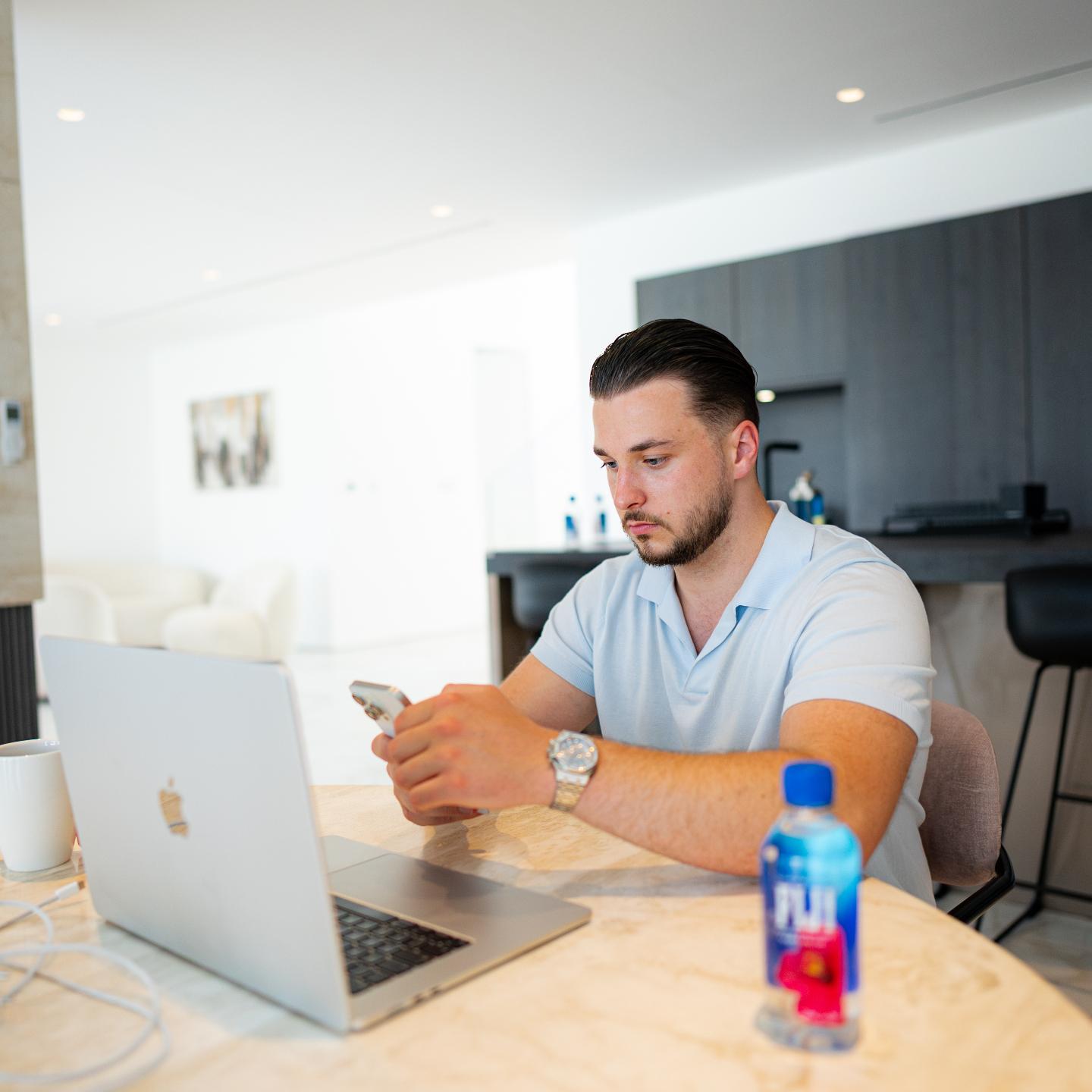 Von 0 Plan zu 300.000 € Gewinn in 6 Monaten: 1:1 Live‑Trading mit Fremdkapital